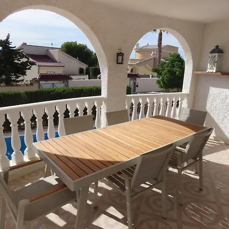 Descansa Villa