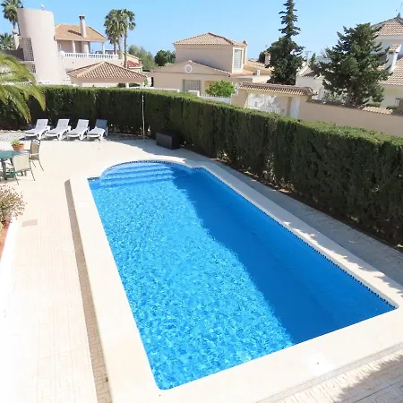 Descansa Villa *
