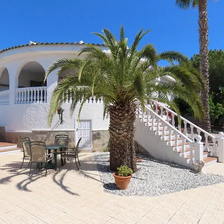 Descansa Villa