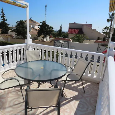 Descansa Villa Ciudad Quesada